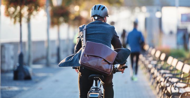 5 errores que debes evitar al ir al trabajo en bicicleta (por bike_cd6be556 3cde 42c8 a241 f606d910deff)