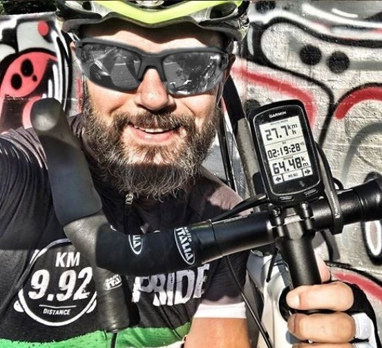 Bifocal sports glasses