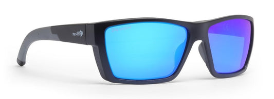 Fashion sunglasses with polarized lenses