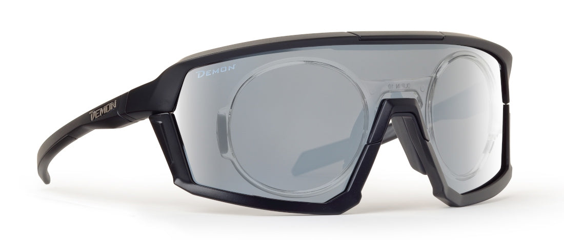 Sporty prescription glasses for all sports wite a silver mirrored lens Gravel model