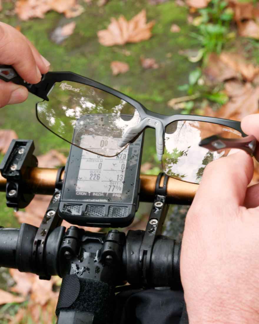 bifocal cycling glasses for road cycling and mountain biking for reading cycle displays and smartphone
