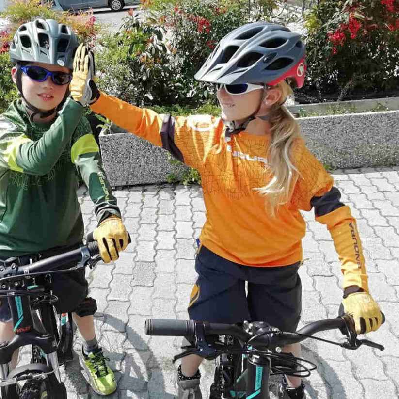 cycling glasses for children with shatterproof lenses
