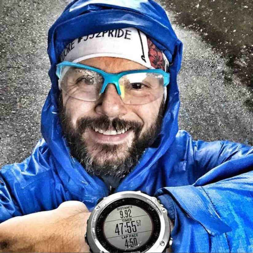 Gafas para correr y trail running con lentes fotocromáticas, modelo Blue Tiger.