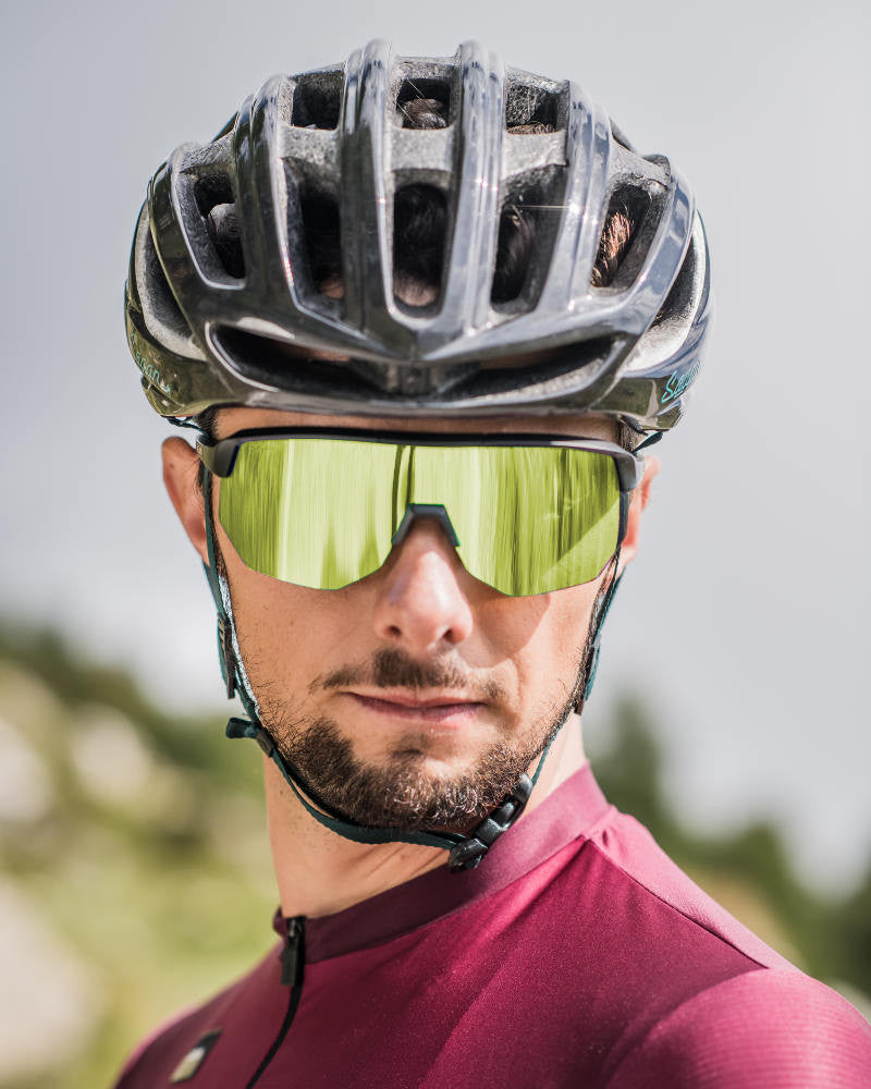 mens road cycling shield sunglasses with green mirrored photochromic lens fiandre model