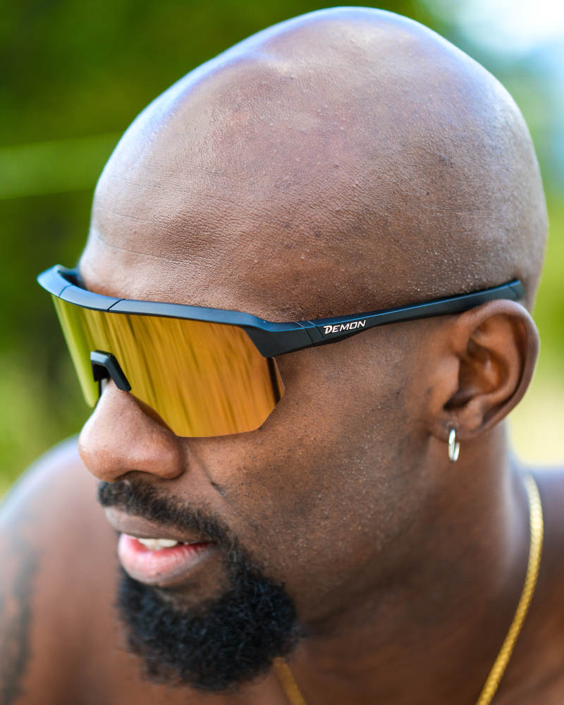 Gafas de sol deportivas con lentes espejadas y doradas, modelo Fiandre