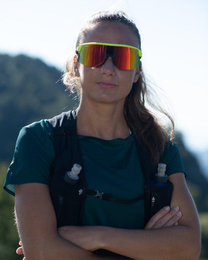 Occhiale da vista da donna per trail running ed escursionismo giallo fluo lente specchiata modello ROUBAIX