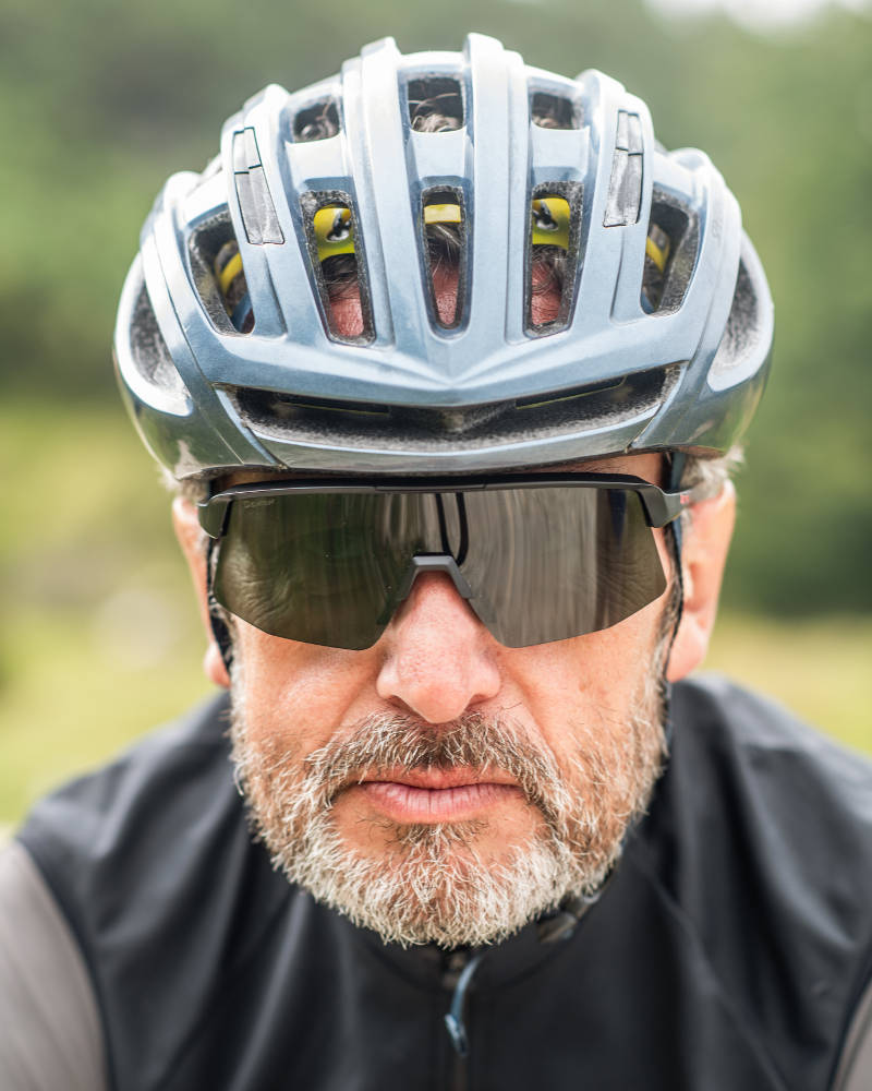 polarized shield cycling glasses for gravel bikes Roubaix model