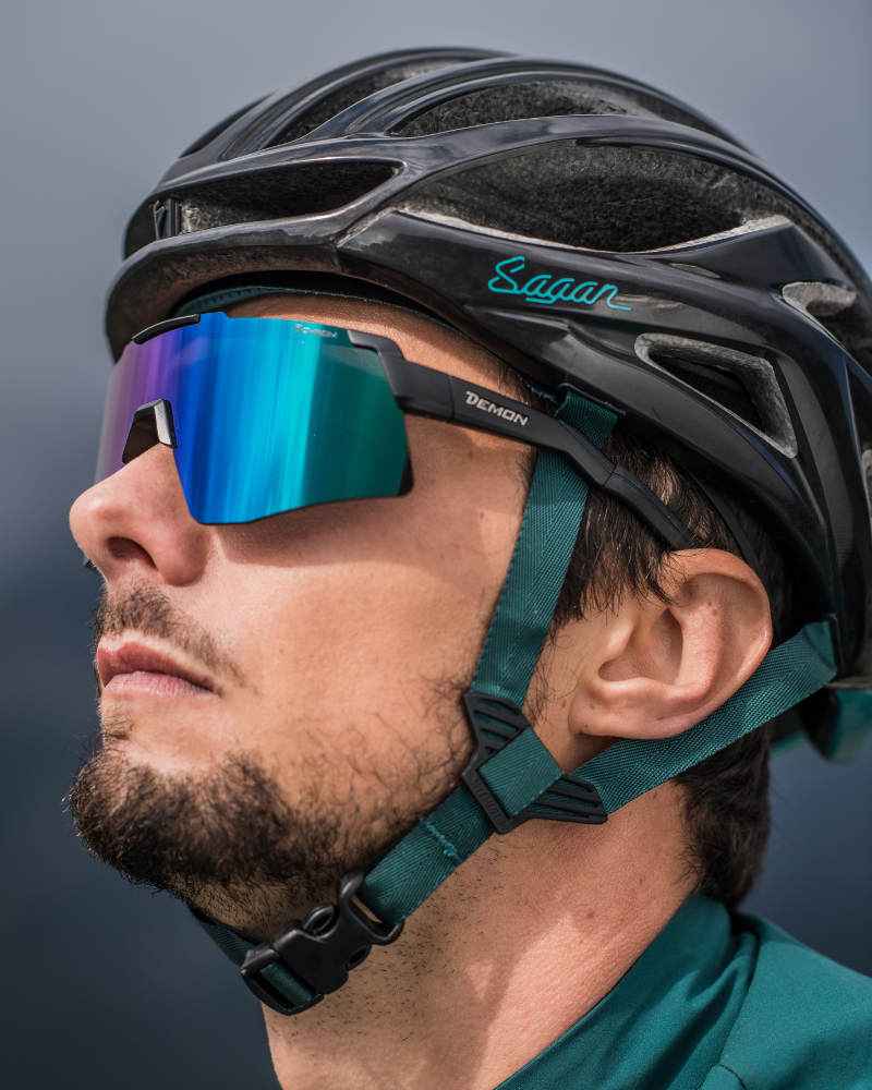 prescription glasses for road cycling with green mirrored photochromic lenses liegi model