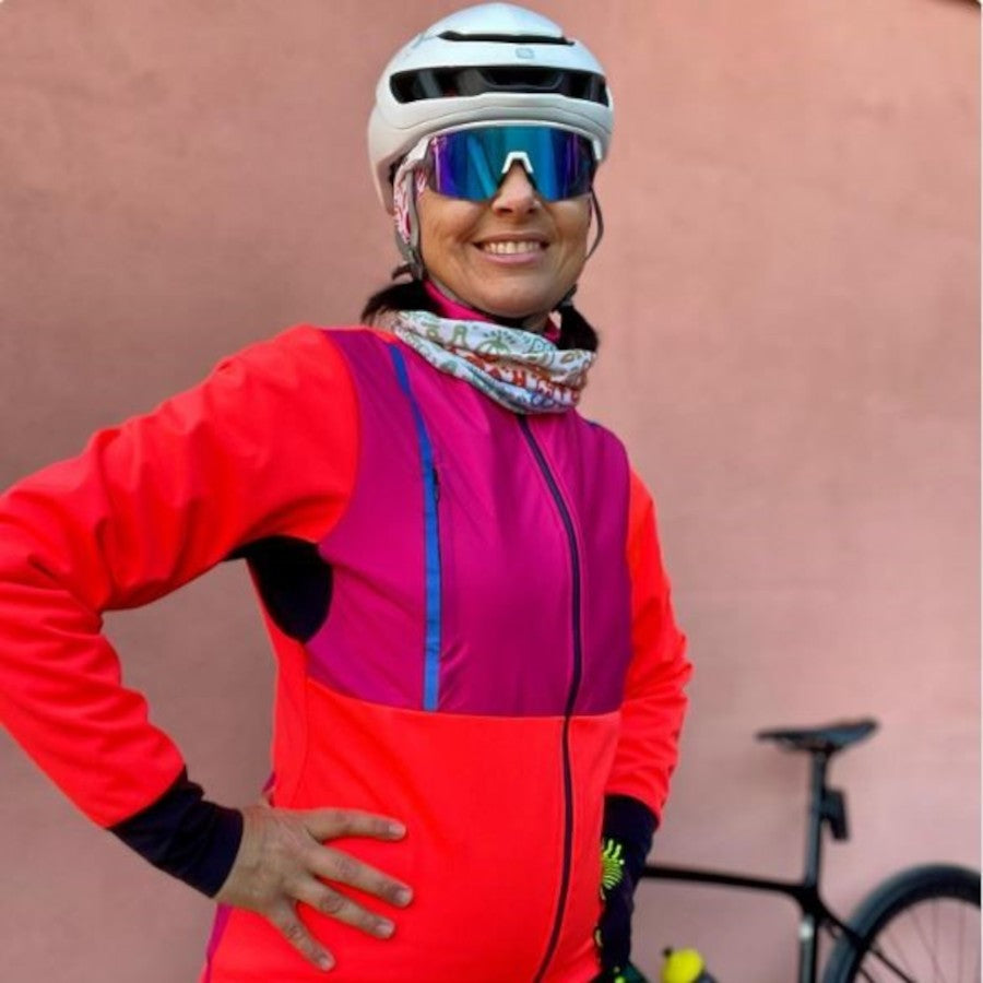 woman prescription road cycling and gravel glasses with mirrored lens gravel model