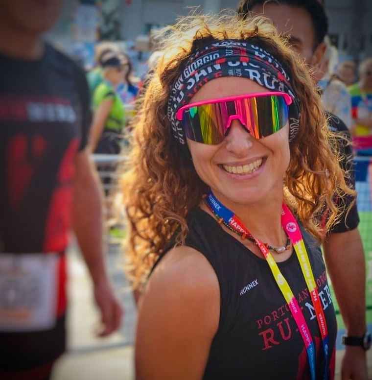 Gafas rosas para mujer para correr y maratón con lentes de espejo