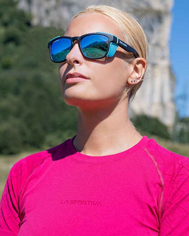 women_s hiking sunglasses mirrored blue with side light protection model xlite j
